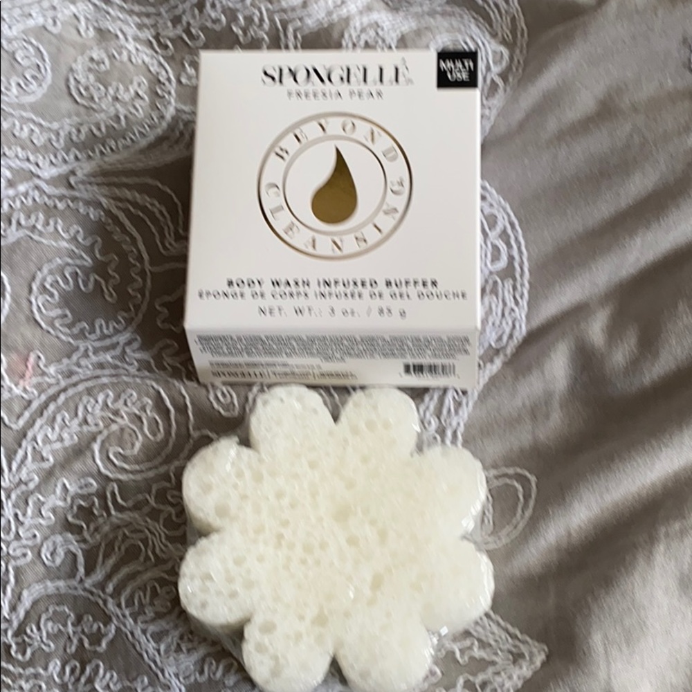 Body wash infused buffer